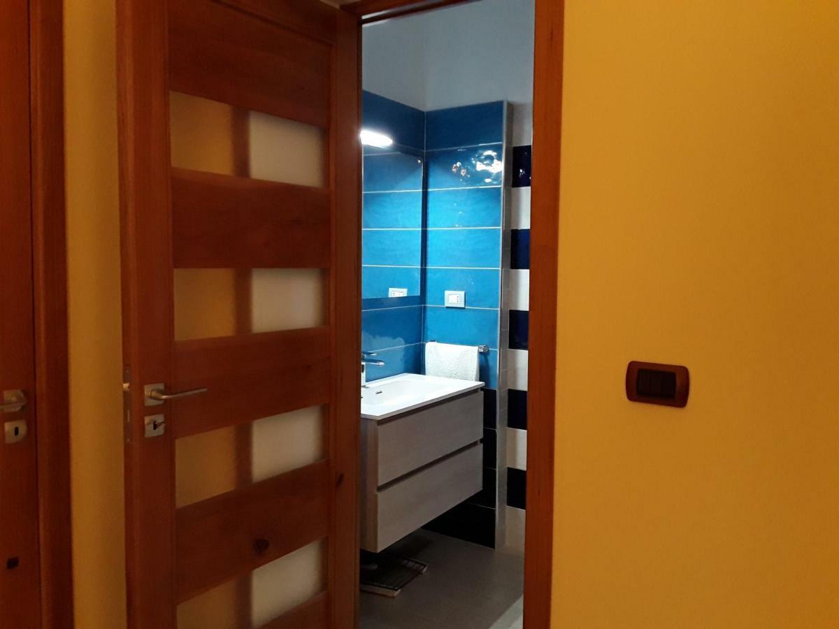 Bed and Breakfast La Riviera Мілаццо Екстер'єр фото